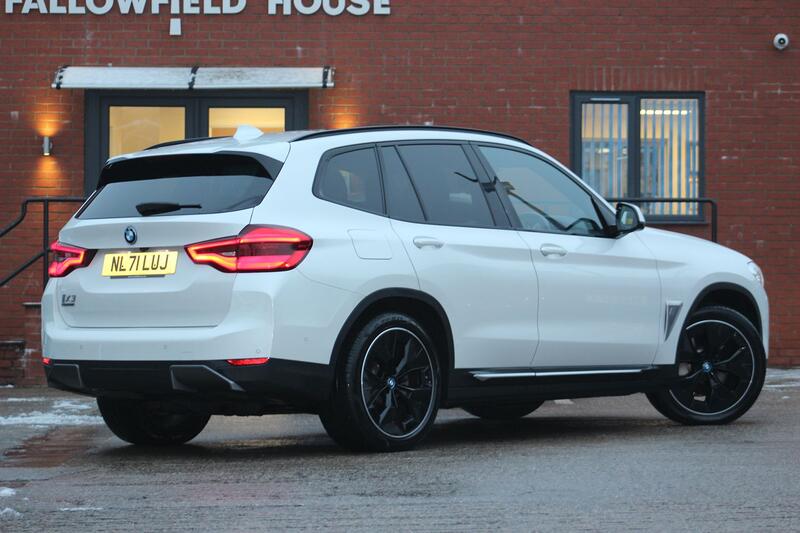 BMW IX3