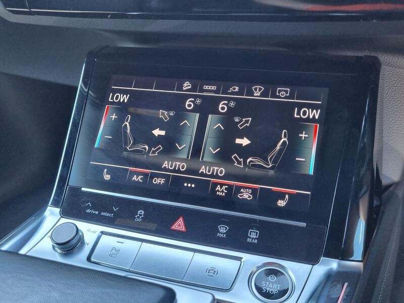 AUDI E-TRON